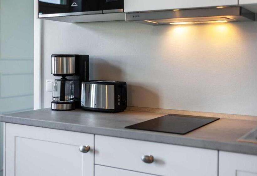 1 Bedroom Apartment Lake View, App Flamingo