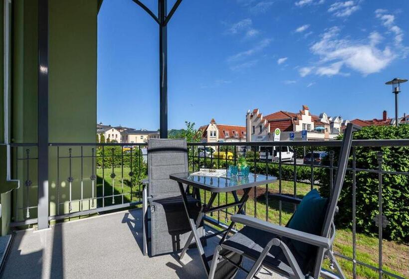 1 Bedroom Apartment Lake View, App Flamingo