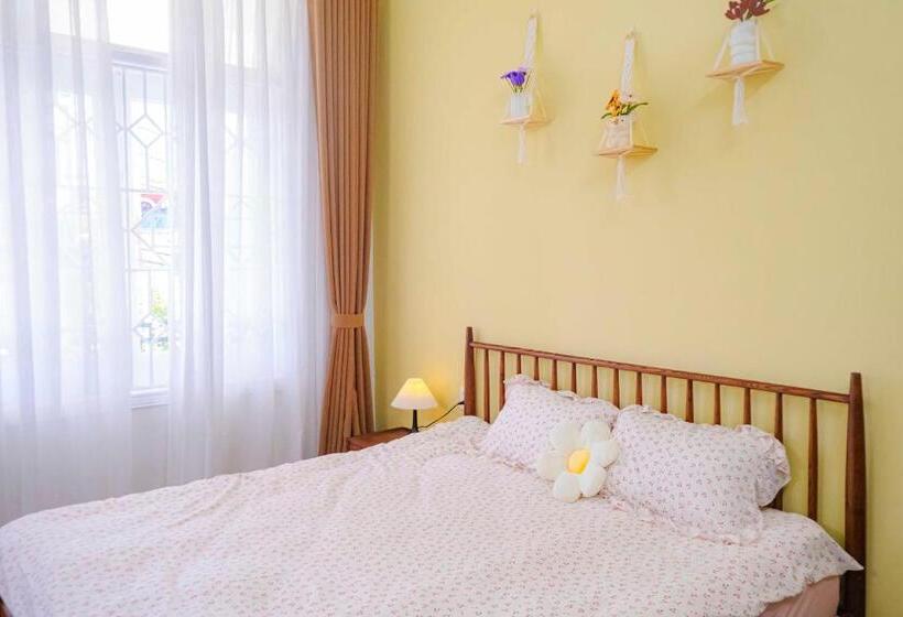 اتاق استاندارد با تخت بزرگ, Mô Tê Homestay 2 Gần Chợ đông Ba, Cung đình Hoàng Thành Huế
