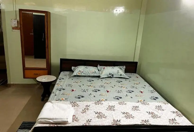デラックスルーム, Swagat Guest House