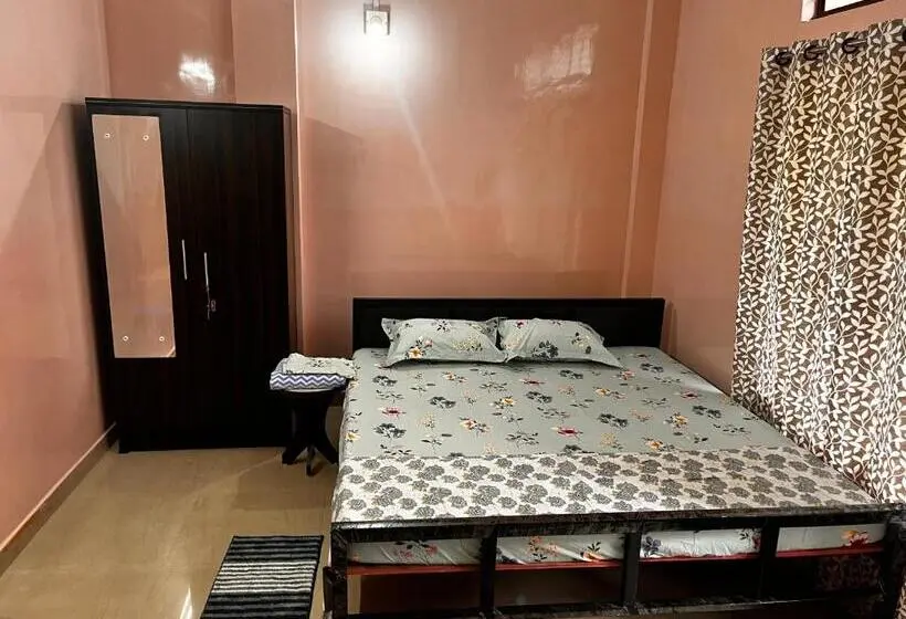 デラックスルーム, Swagat Guest House
