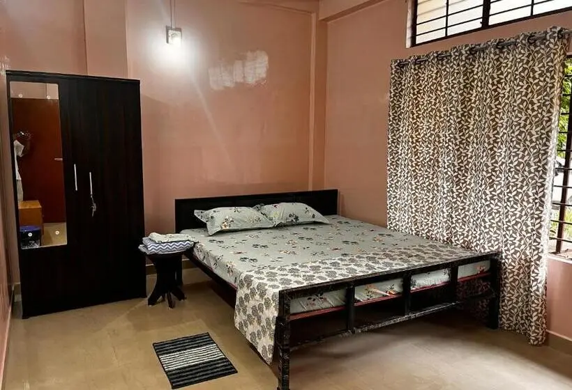 デラックスルーム, Swagat Guest House