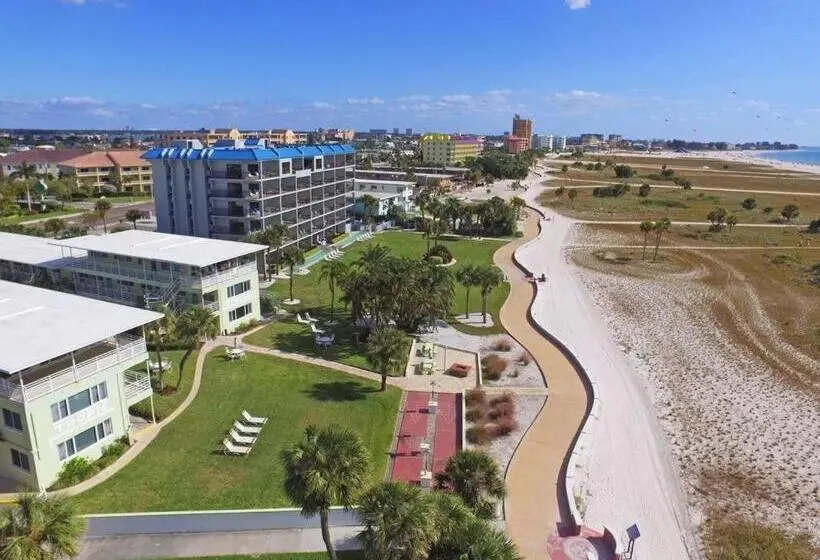 Standard-studio, Tropic Terrace Suite #49   Beachfront Resort