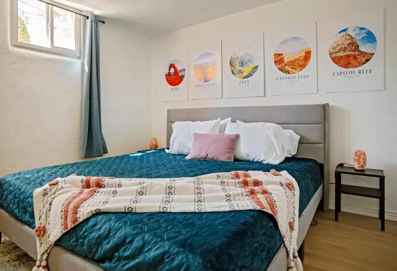 ２ベッドルームハウス, Adventure S Oasis, Venture Base Unit 4