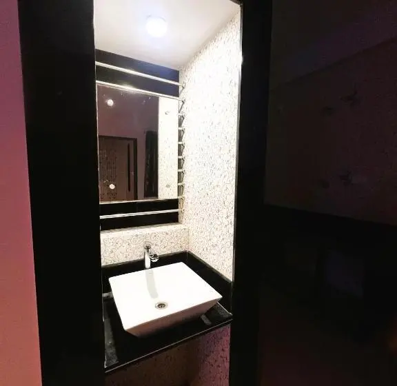 スーペリアースイート, Imperia Stays   Corporate Suites Rajkot