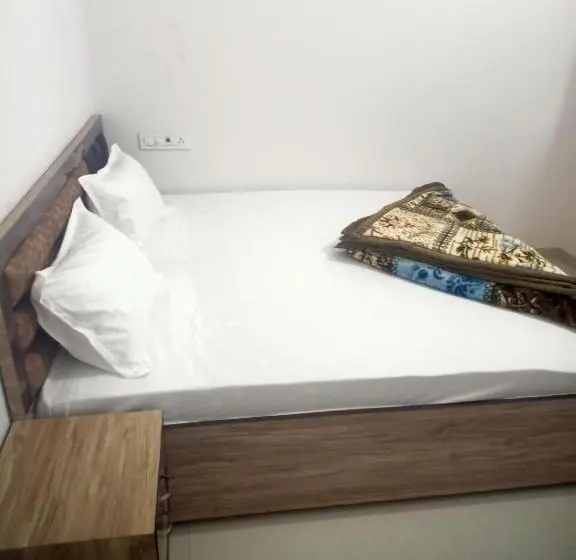 スタンダードルーム, Aarju Guest House