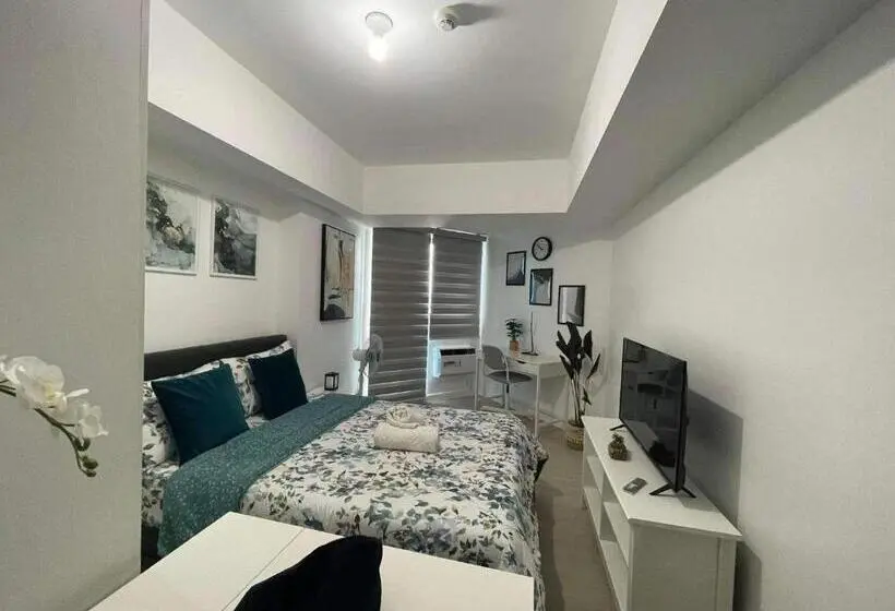 استودیو استاندارد با بالکن, The Comfy Loft