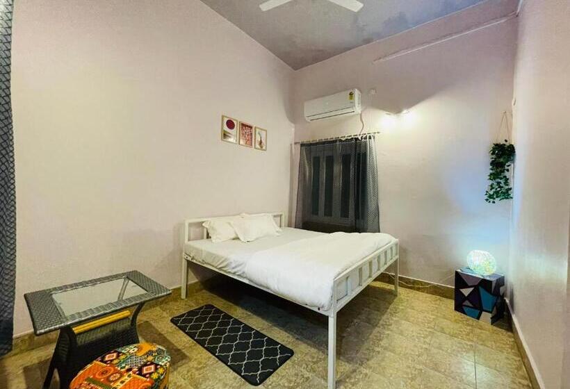 اتاق استاندارد, Dormtales Hostel