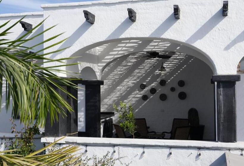 スイート, Casa 1880