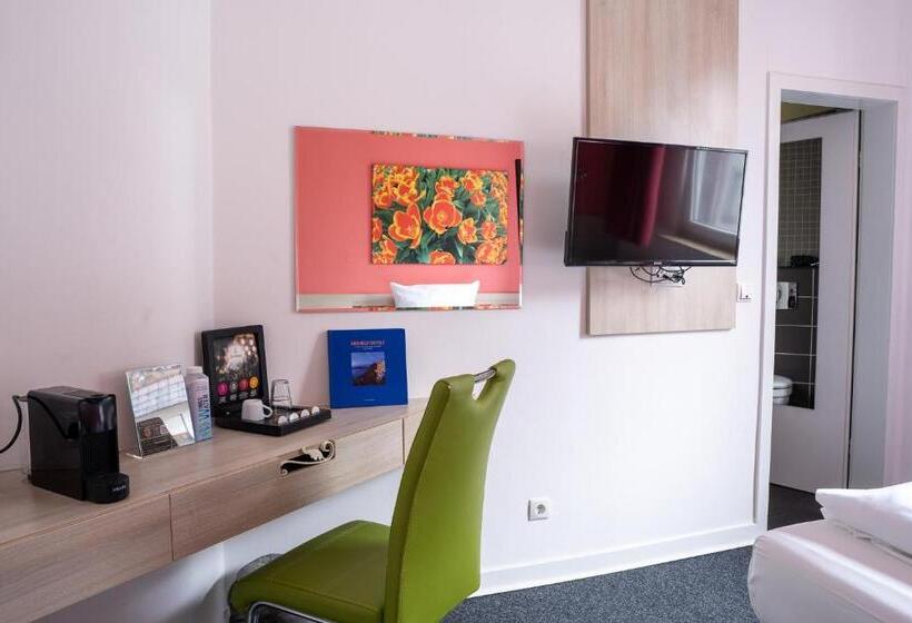 スタンダードシングルルーム, Honeybee Properties Mosel