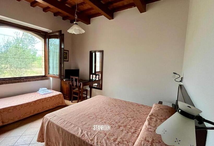 غرفة ديلوكس ثلاثية, Villa Lagaria