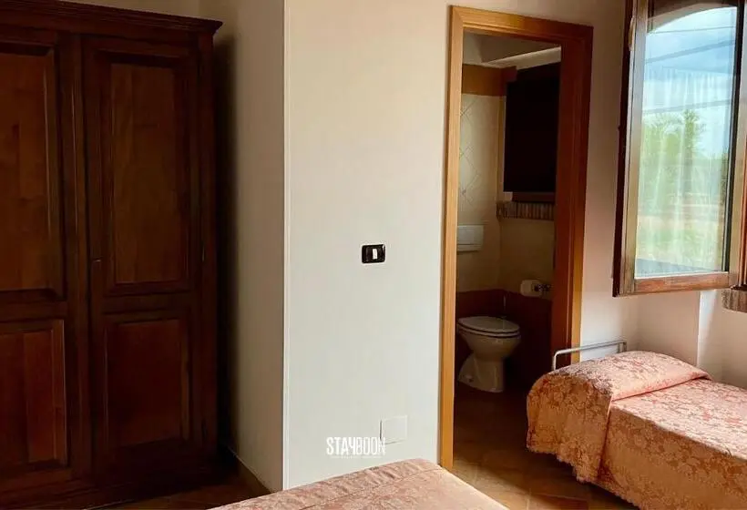 デラックストリプルルーム, Villa Lagaria