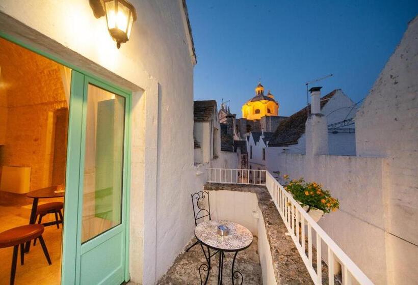 带按摩浴盆的套房, Bella Itria Esclusiva Dimora Storica Del Borgo Antico