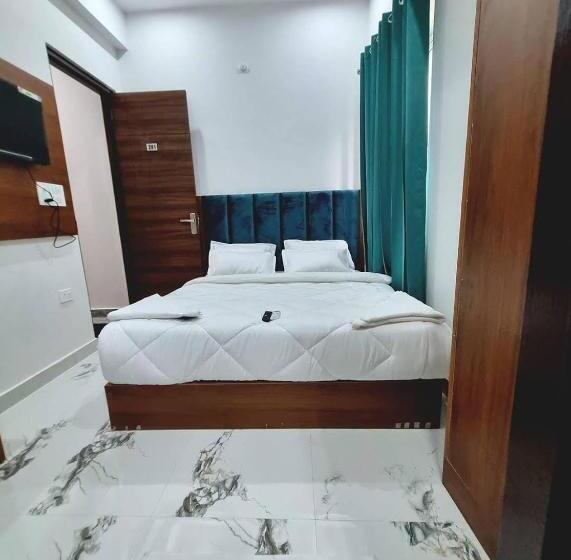 Номер Economy, Parth Inn