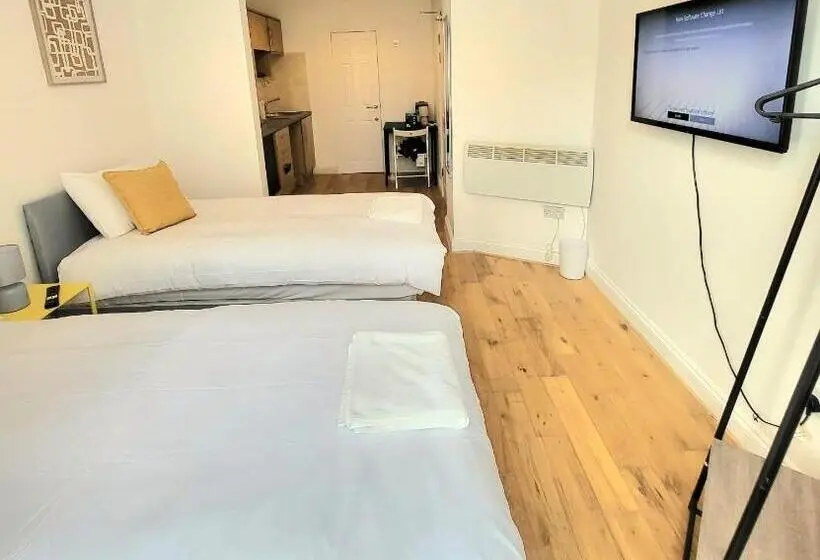 スタンダードルーム, London En Suite Double Rooms Leytonstone E11