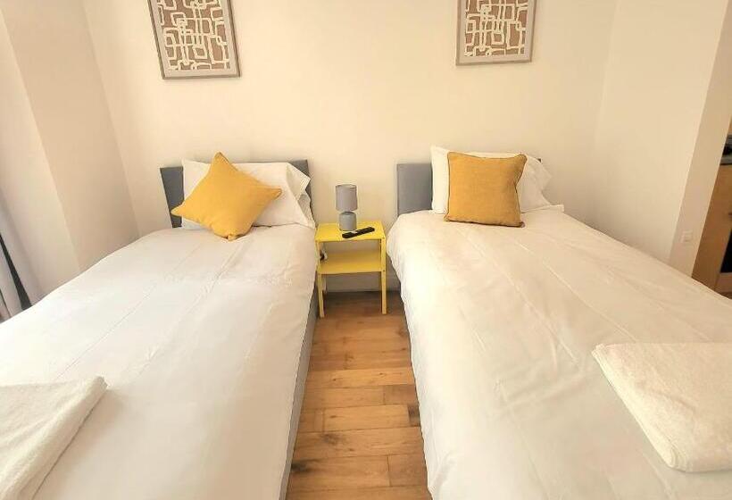 スタンダードルーム, London En Suite Double Rooms Leytonstone E11