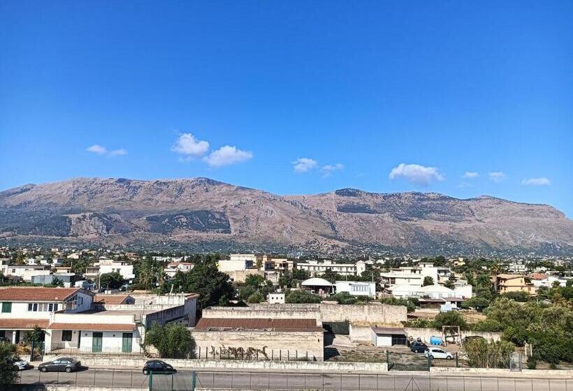 חדר סטנדרט עם ג'קוזי, Dojo Idro Rooms