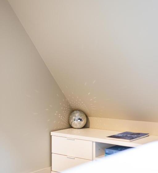 家庭套房, La Sainthilarienne