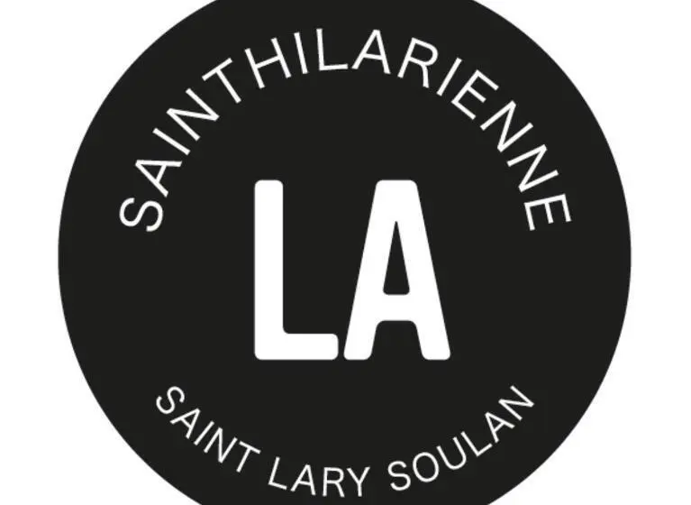 اتاق استاندارد با چشم‌انداز باغ, La Sainthilarienne