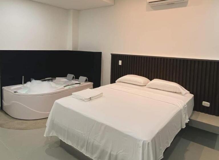 سوییت, Dreams Hostel