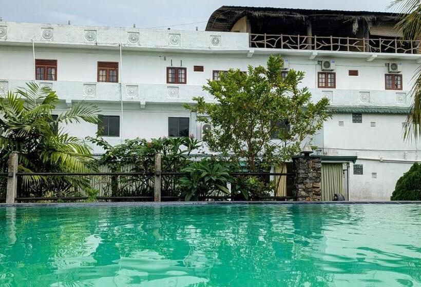 스탠다드 룸 가든 전망, Field Seven