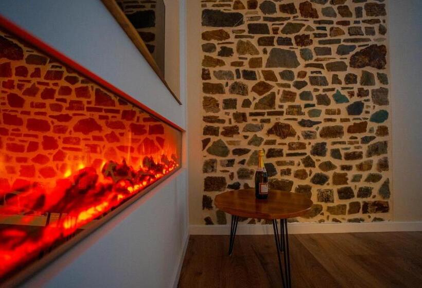 Номер Deluxe, Jezerca Theth