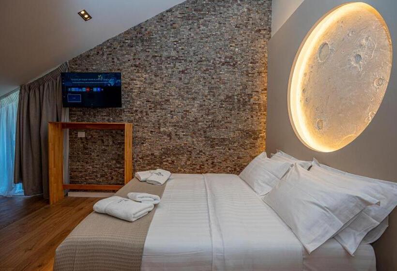 Номер Deluxe, Jezerca Theth