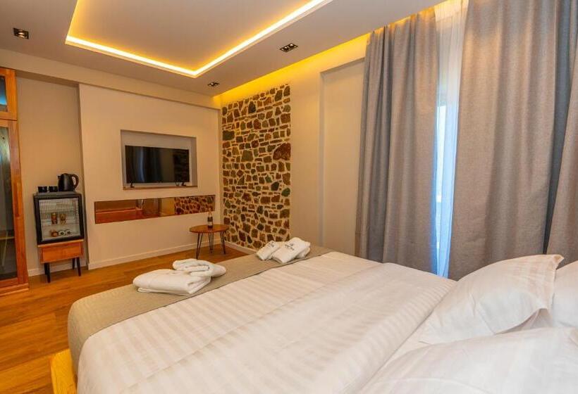 Номер Deluxe, Jezerca Theth