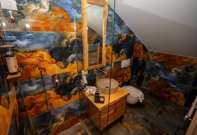 Люкс Deluxe Кровать Кинг, Jezerca Theth