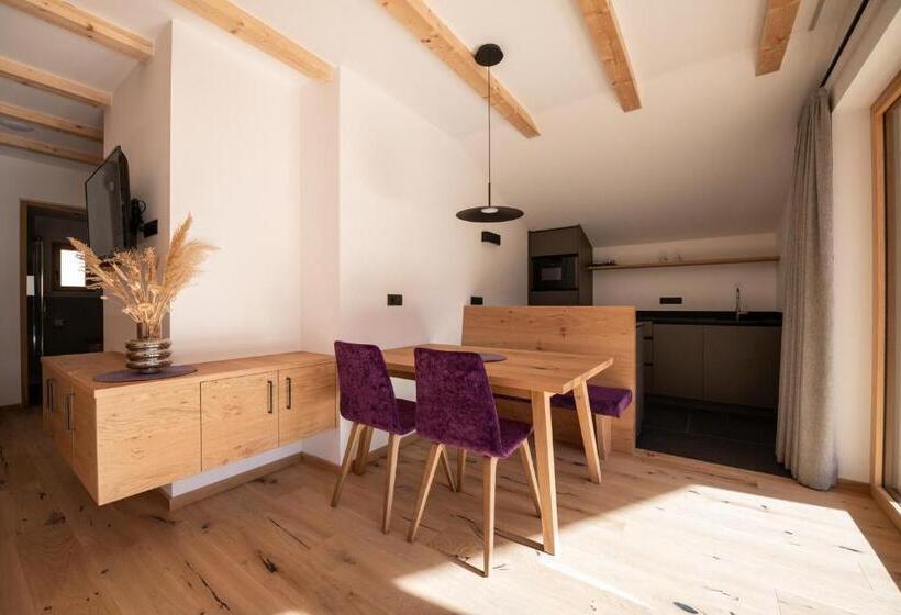 스탠다드 스튜디오, My Gruberhof