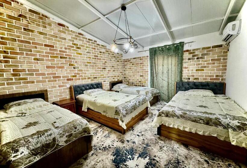 Apartament 2 Dormitoris, Komolon