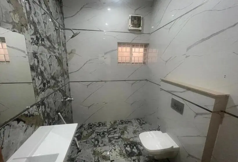 اتاق لوکس خانوادگی, Gb Lodges G 10 Branch