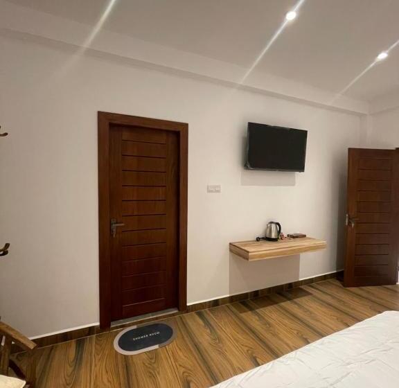 バルコニー付きスタンダードトリプルルーム, Citrine Kandy