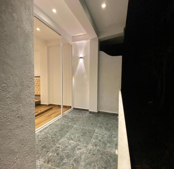 ガーデンビュースタンダード４ベッドルーム, Citrine Kandy