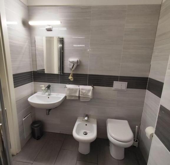 غرفة قياسية سرير كينج, Living