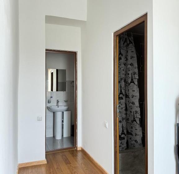 Номер Deluxe, Oasis