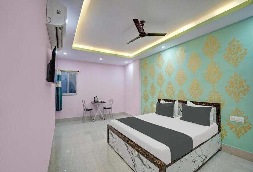 اتاق کلاسیک سه تخته, O Arsh Residential