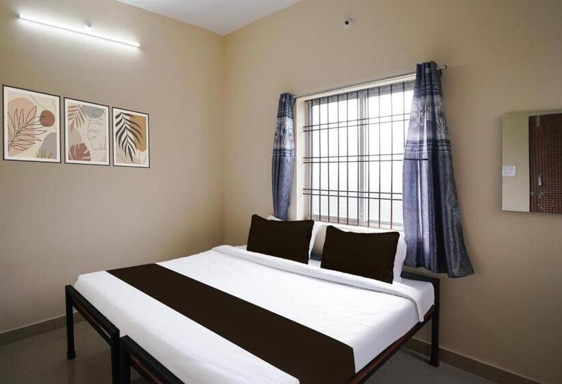 غرفة كلاسيكية ثلاثية, Oyo Hotel V&v