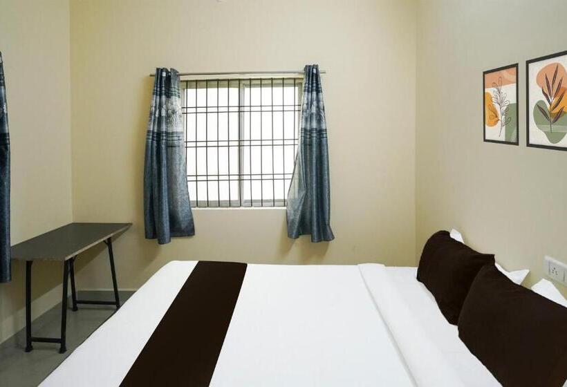 غرفة كلاسيكية ثلاثية, Oyo Hotel V&v