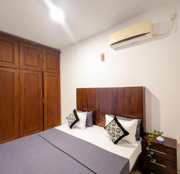 Номер Economy, Airpot Hotel By Cmb Apartments