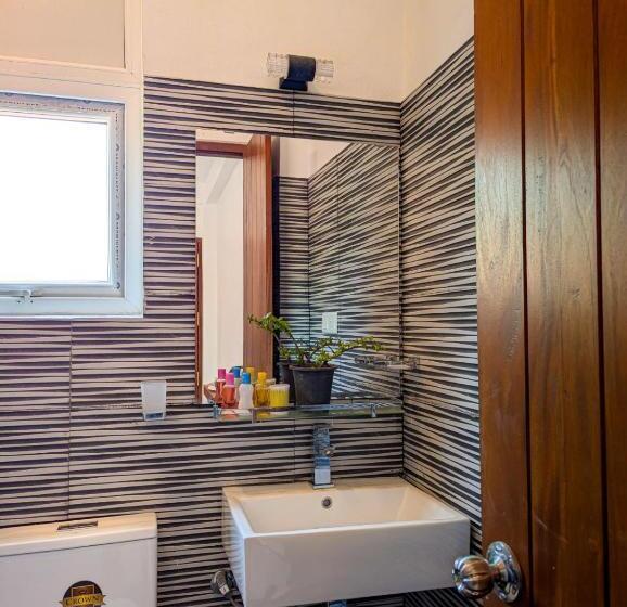 Номер Economy, Airpot Hotel By Cmb Apartments