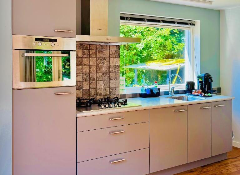 اتاق لوکس, B&b Eekhoornpad