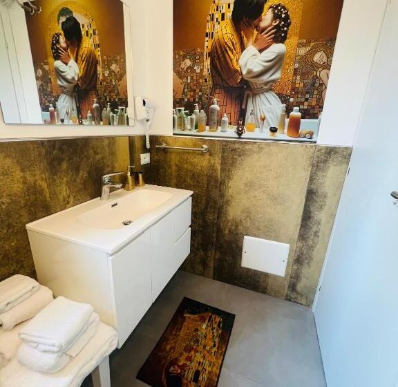 חדר סטנדרט עם מרפסת, B&b Rifugio Degli Artisti   Themed Rooms