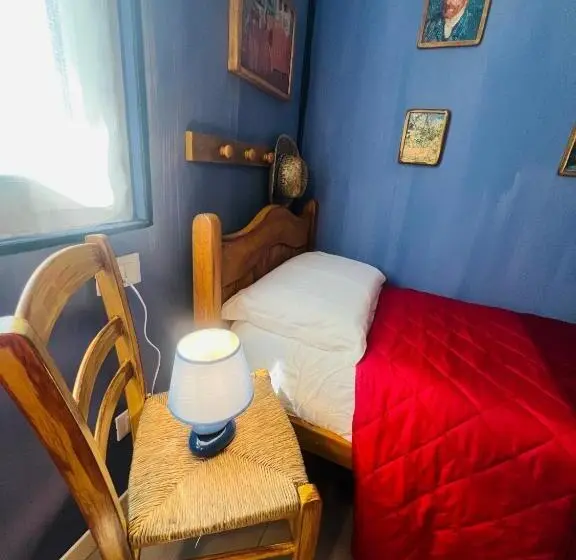 庭の見えるスタンダードトリプルルーム, B&b Rifugio Degli Artisti   Themed Rooms