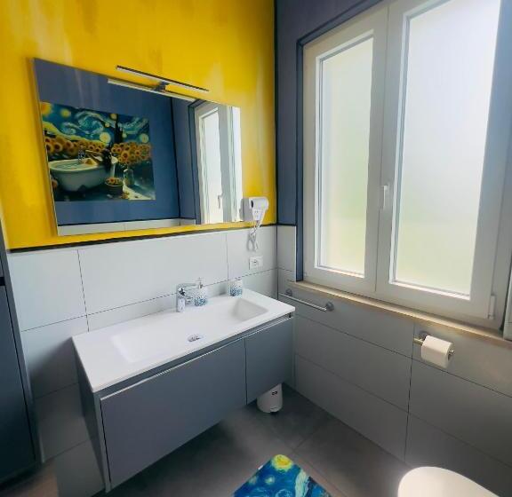 חדר סטנדרט לשלושה עם נוף לגינה, B&b Rifugio Degli Artisti   Themed Rooms