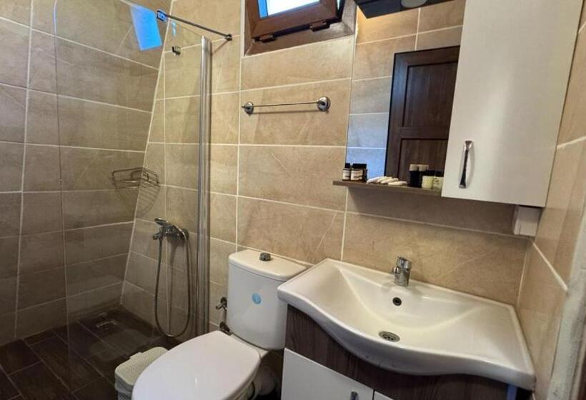 חדר משפחתי, Gaia Bungalow