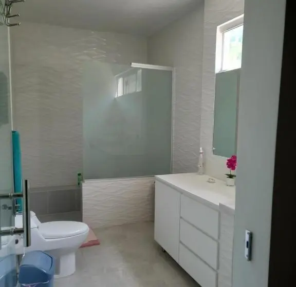 آپارتمان 3 خوابه, Casa Muy Cómoda Santa Cruz