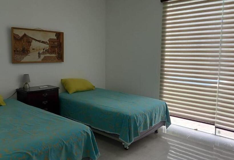 آپارتمان 3 خوابه, Casa Muy Cómoda Santa Cruz