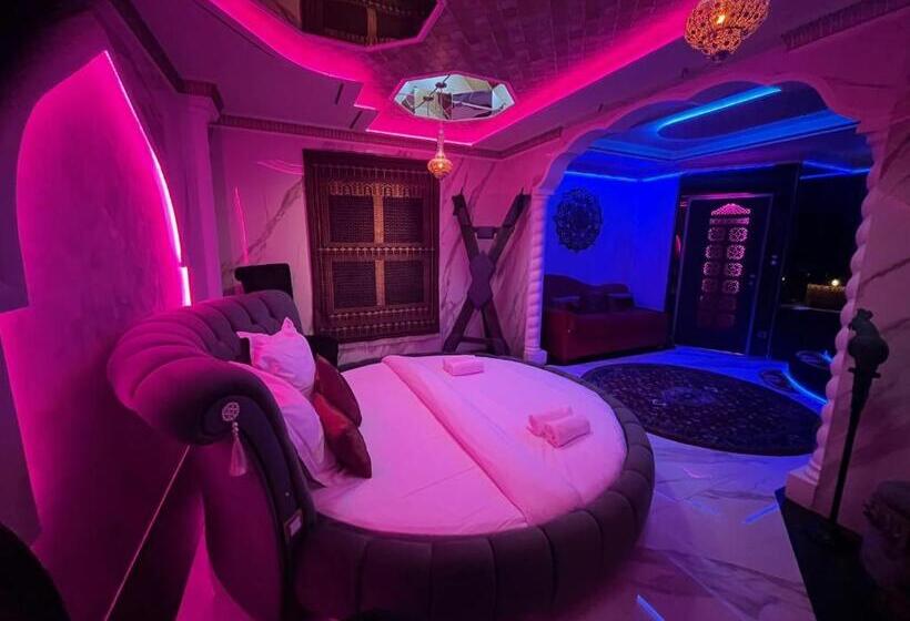 자쿠지 스위트, Sheherazade