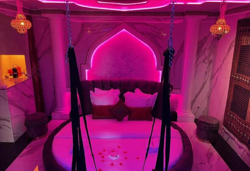 자쿠지 스위트, Sheherazade